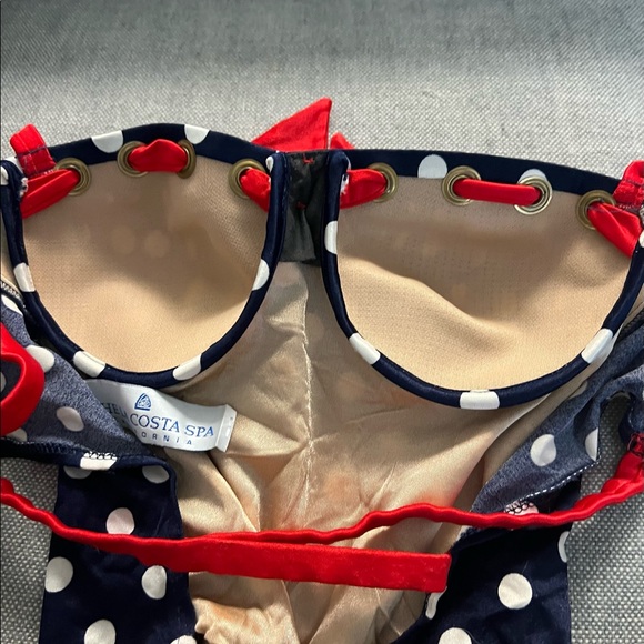 Vintage Style Polka Dot Swimsuit - Picture 5 of 5